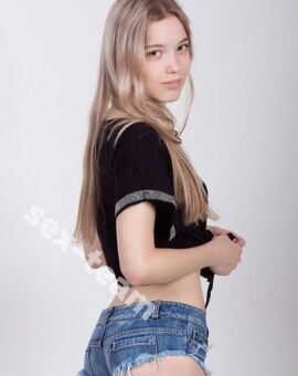Полина