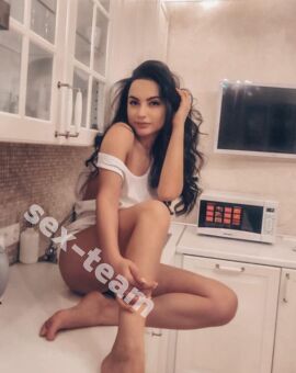 Полина