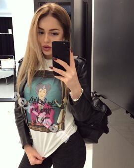 Ева