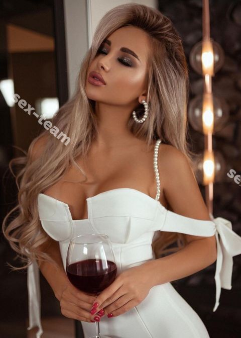Селена