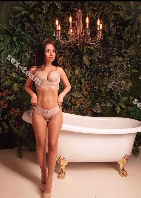 Алина