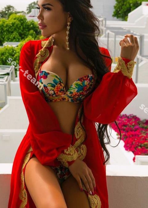 Аня