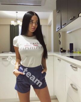 Аня