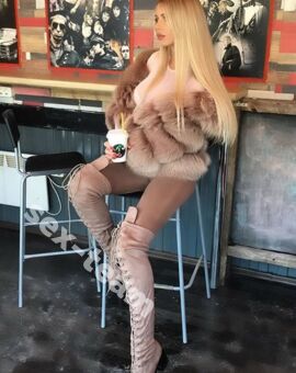 Полина