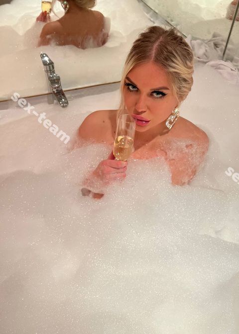 Алина