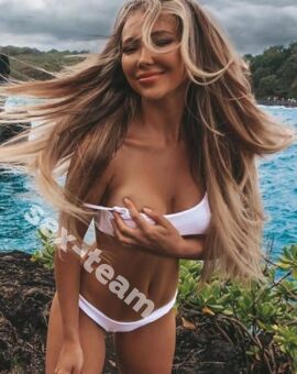 Аня