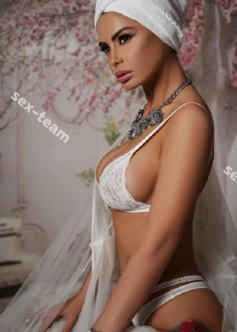 Алина