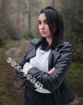 Аня