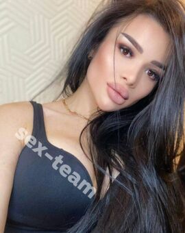 Аня